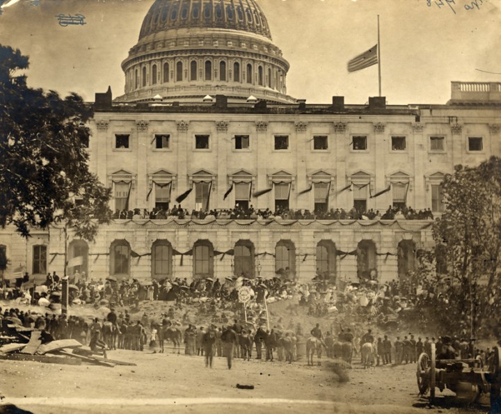 SpectatorsatCapitol720