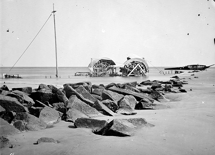 RunnerSullivansIslandSmall